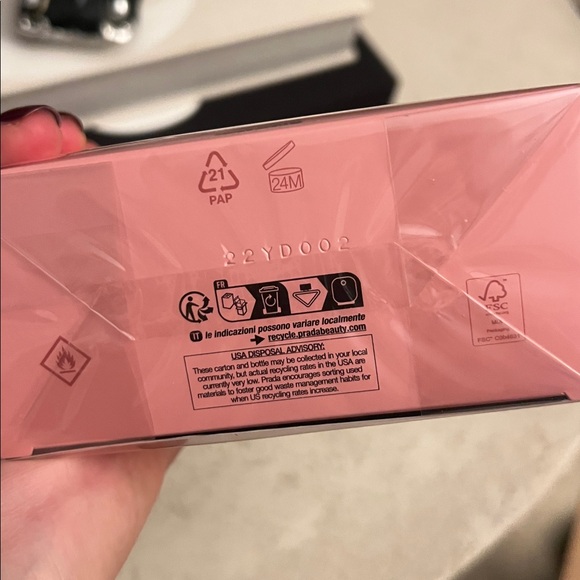 Prada Paradoxe Intense - Picture 2 of 2